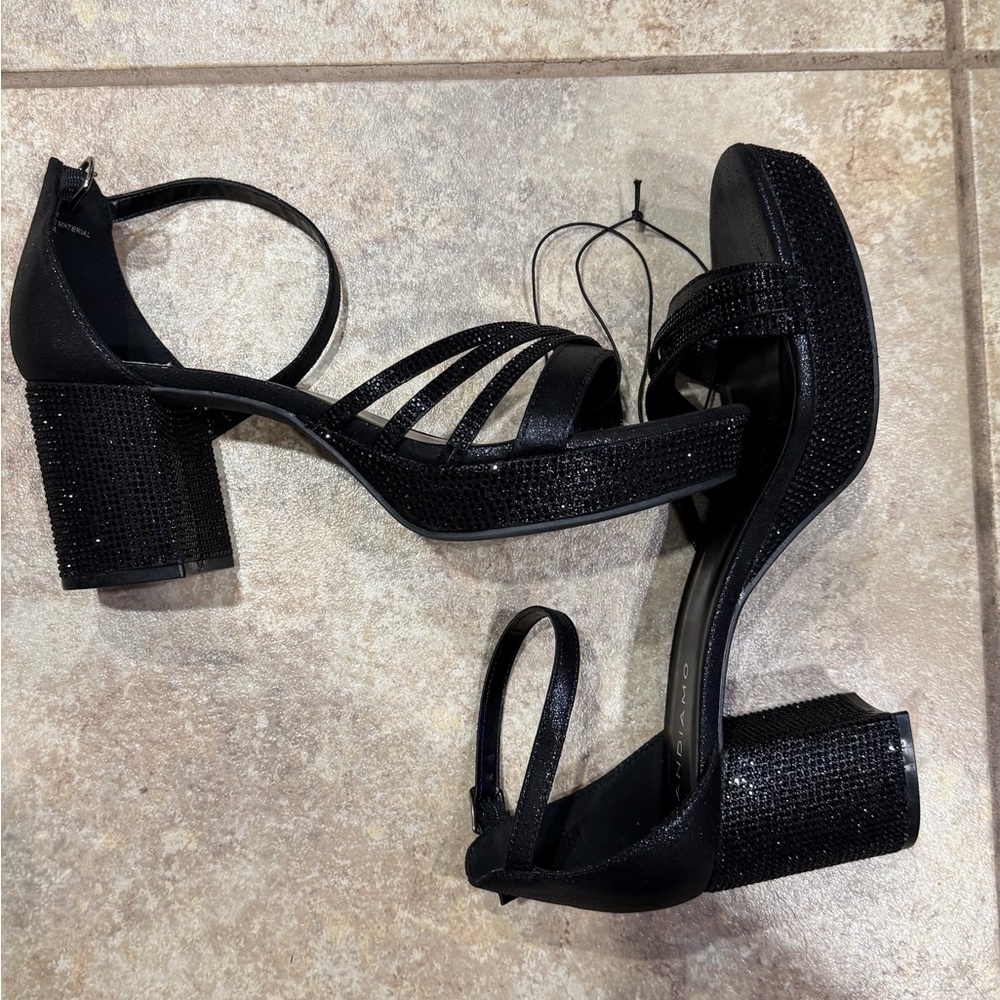 Andiamo Black Strappy Women's Heels Size 11